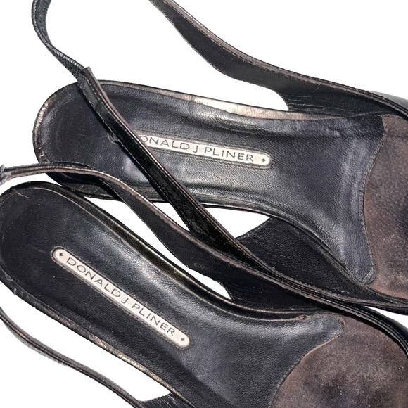 Donald J. Pliner Bronze Patent Leather Orsa Wingtip Slingback Flats size 8.5 - Picture 6 of 10